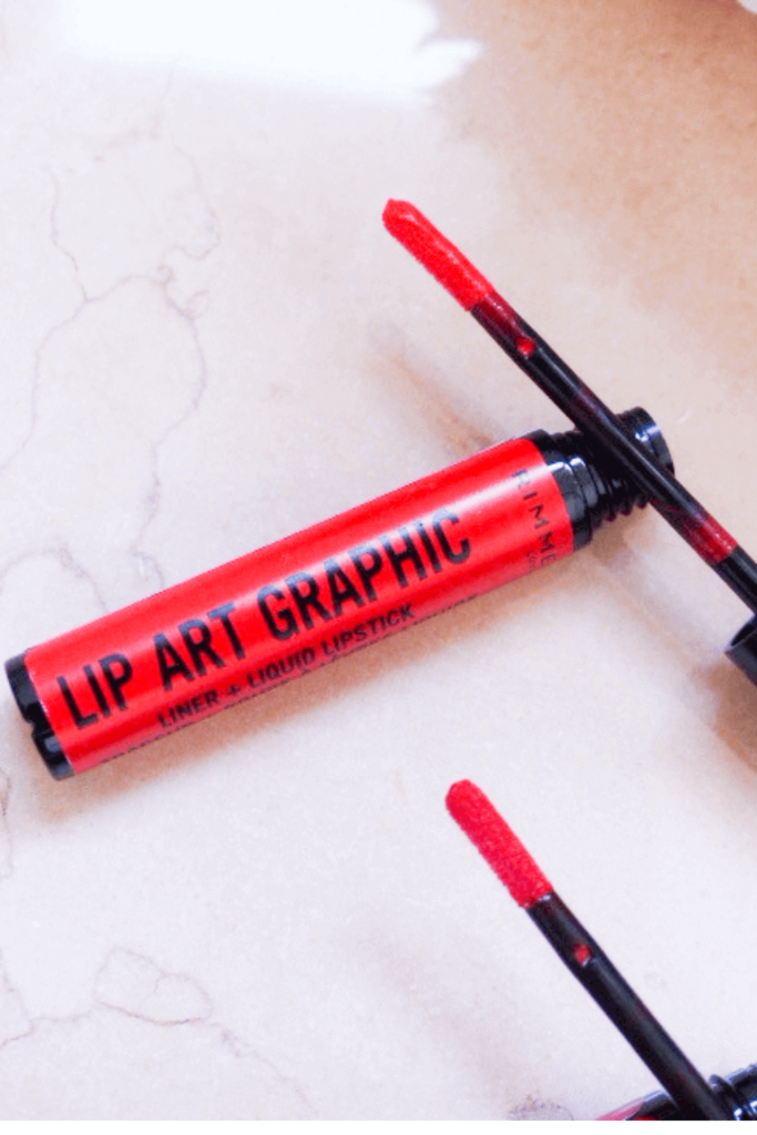 Rimmel London Lip Graffiti 2 IN 1 rossetto e matita labbra per una bocca pop che spacca