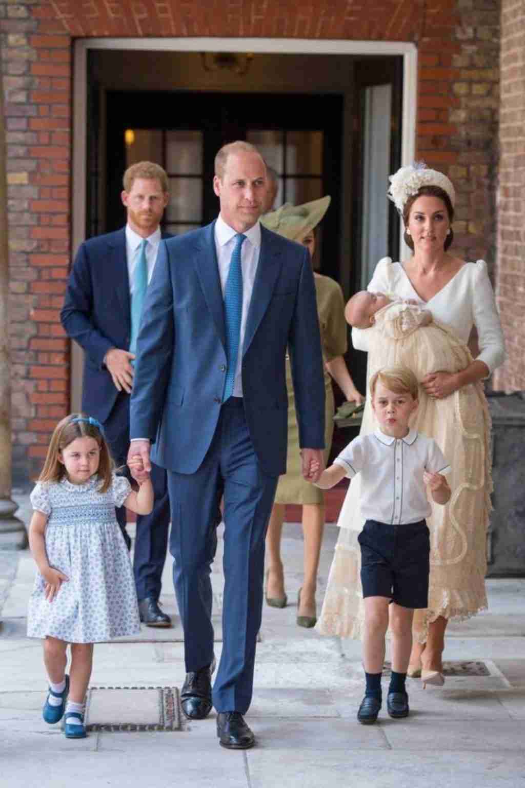 Elisabetta II ha detto no! Meghan ed Harry non potranno più salire sul balcone di Buckingham Palace